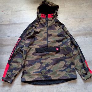 686 InFiDry Snowboarding Ski Jacket Mens Large L Green Camo Thermal Rating Warm